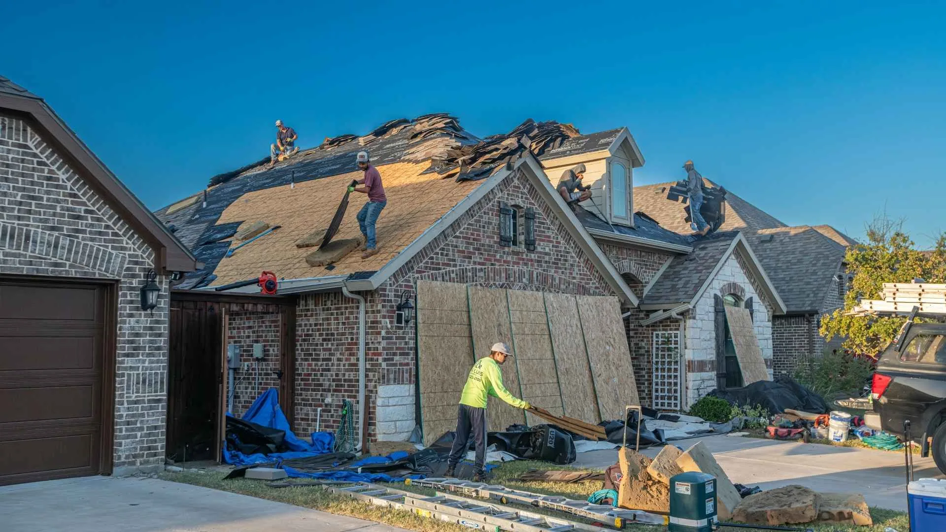 Roofing Companies in Jackson MI Homeowners Trust After Heavy Storms