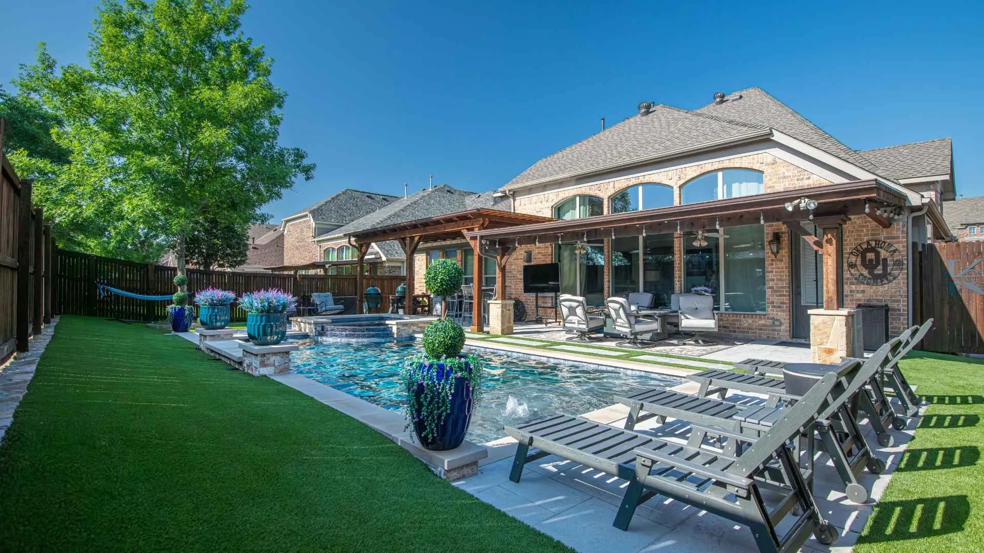 High-Potential Suburbs for Finding Homes with Massive Backyards