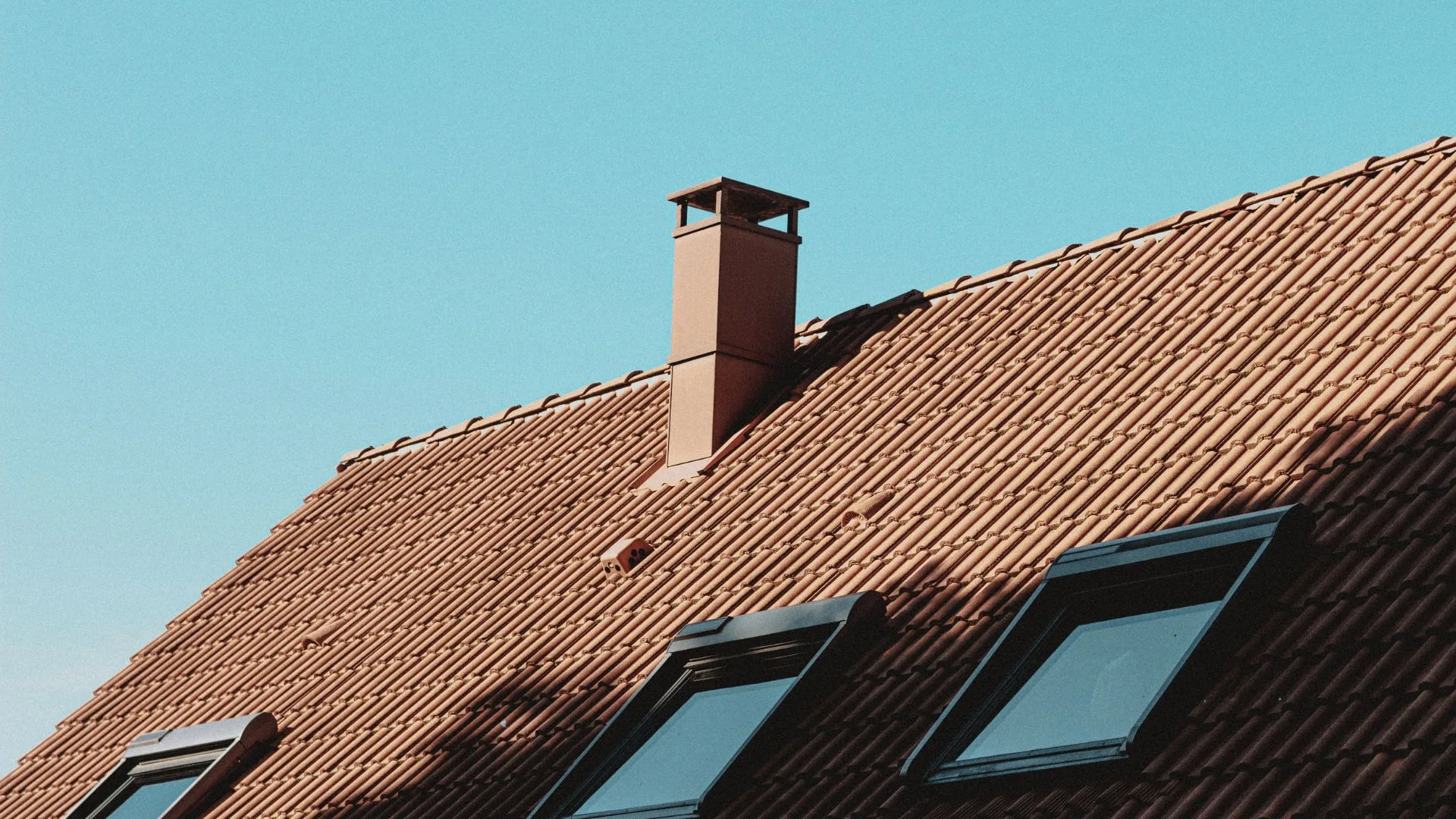 What Happens When Roofing Materials Expand and Contract in Extreme Heat
