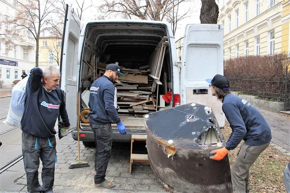 Why You Need a Professional Räumung Wien Service