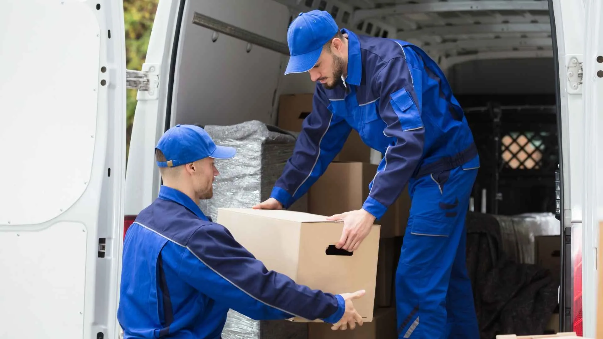 How to Find the Right Movers in a Crowded Market