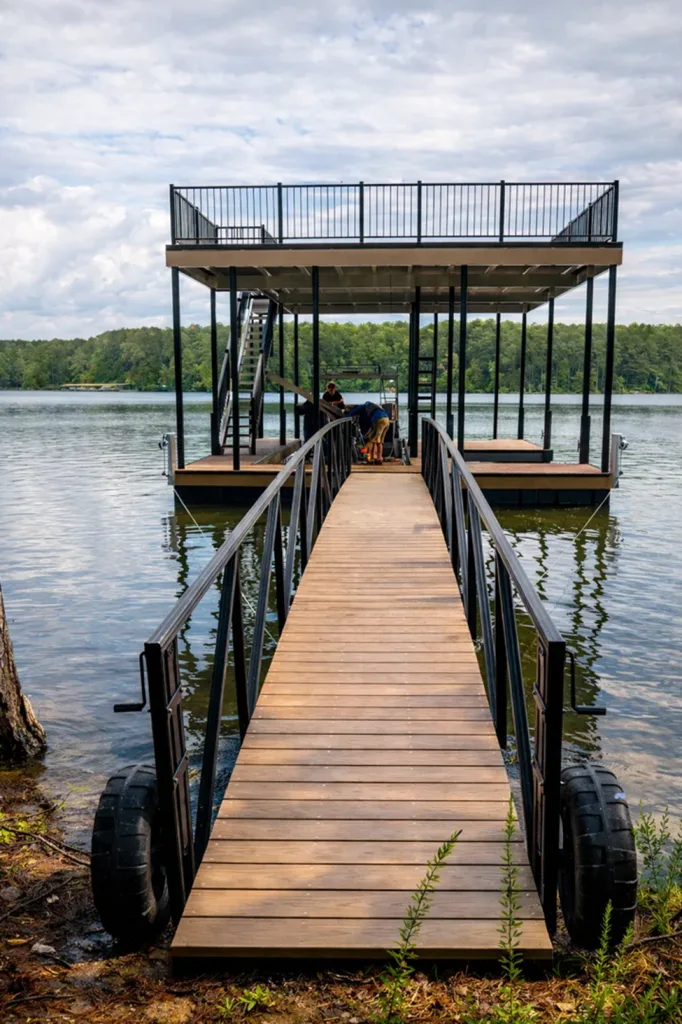 Selecting the Right Dock Systems for Fluctuating Reservoirs