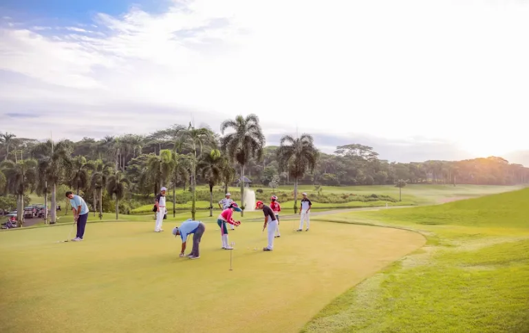 Family-Oriented Golf Community Categories