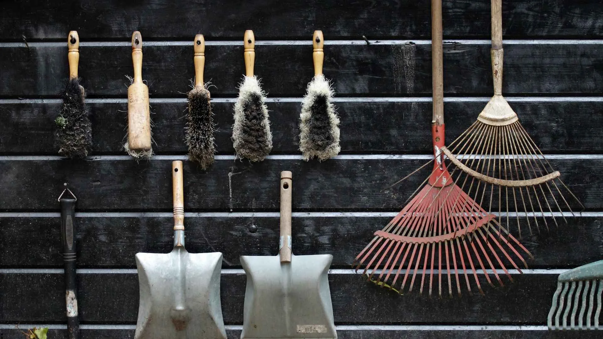 How to Maintain DIY Garden Tools For Longevity