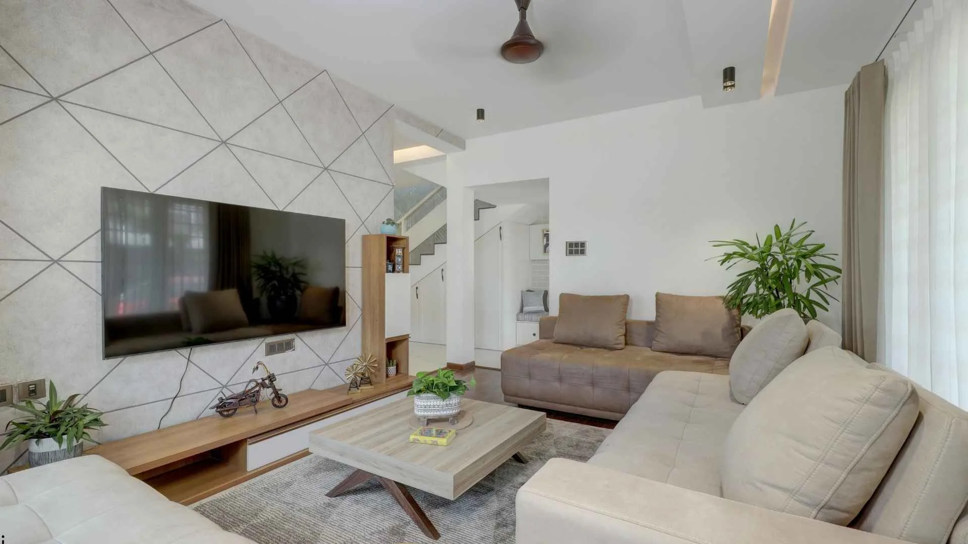 Practical Ways to Make a Small Living Room Feel More Spacious