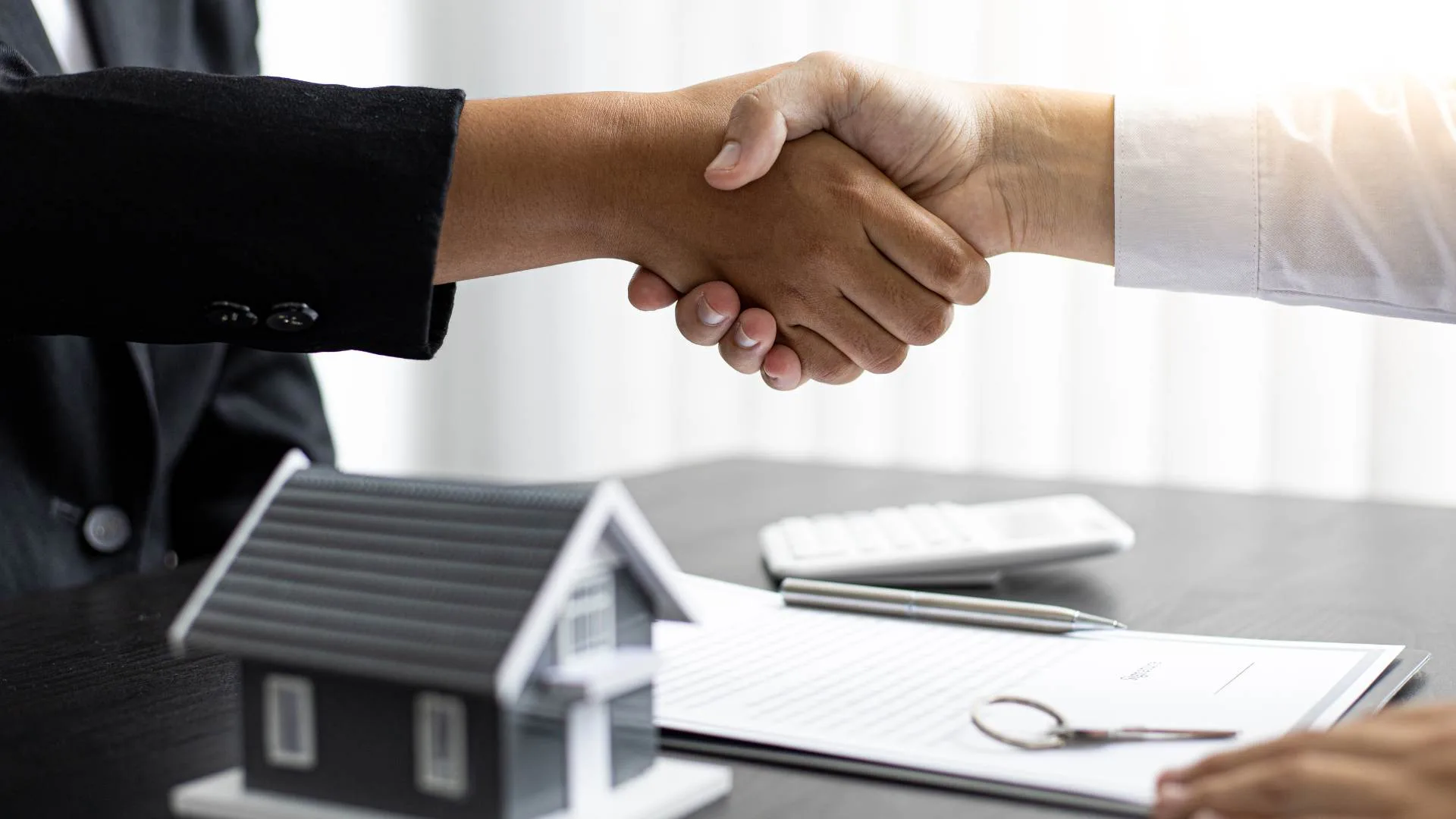 Selling a House As-Is : How to Compare Cash Offers, Listing Plans, and Net Proceeds