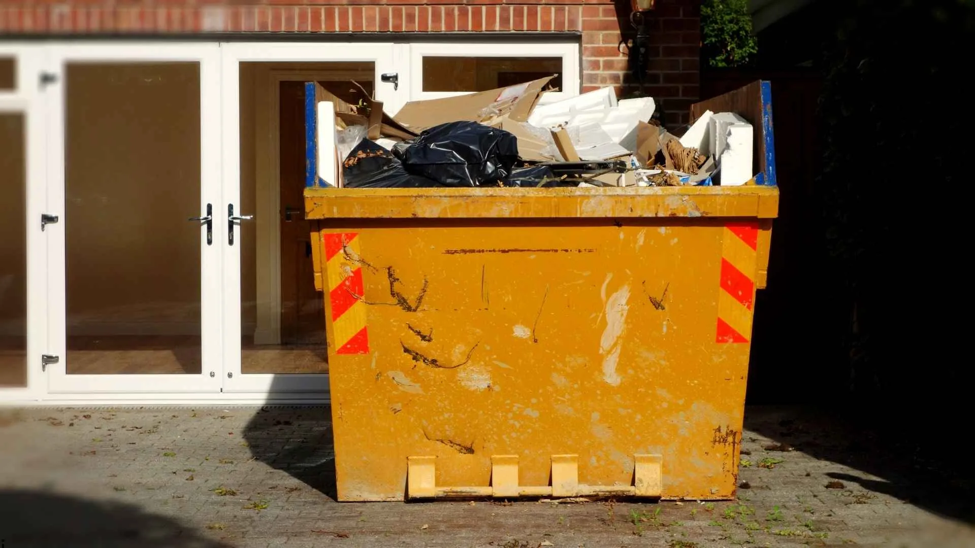 Step-by-Step Guide To Safely Hire A Skip Bin