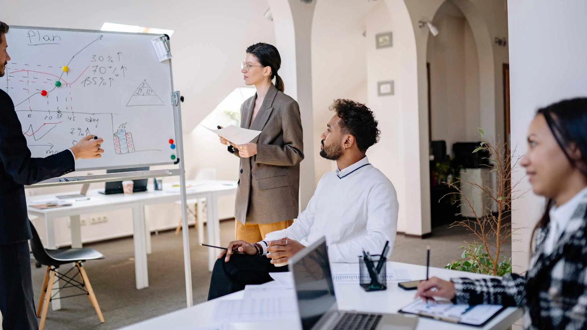 Maximising Buyer Appeal Through Strategic Interior Presentation