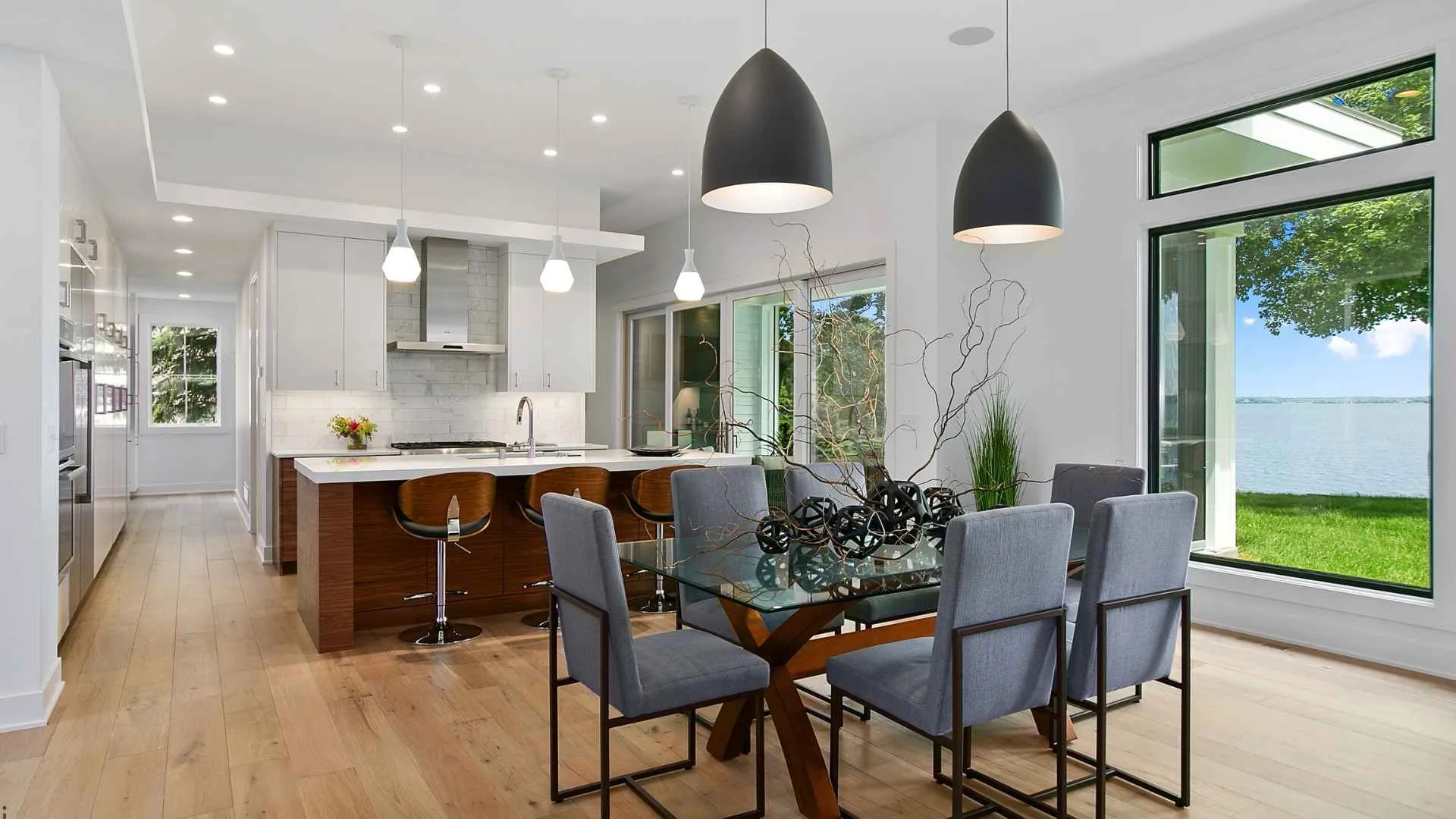 Ways Lighting Changes the Way Your Home Looks