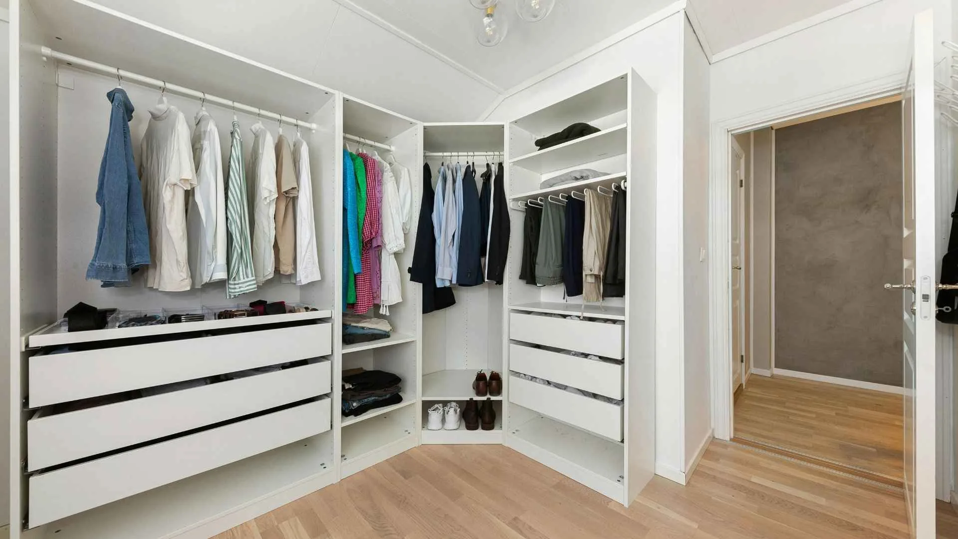 How to Clean Closets Cabinets and Drawers After They Are Emptied for a Move