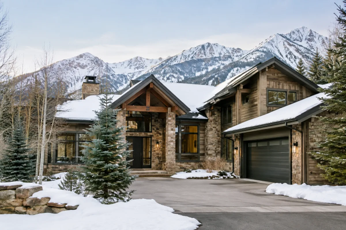 Selling a Home in Aspen, Colorado: A Clear Guide to Fast Sales, Traditional Listings, and Local Rules
