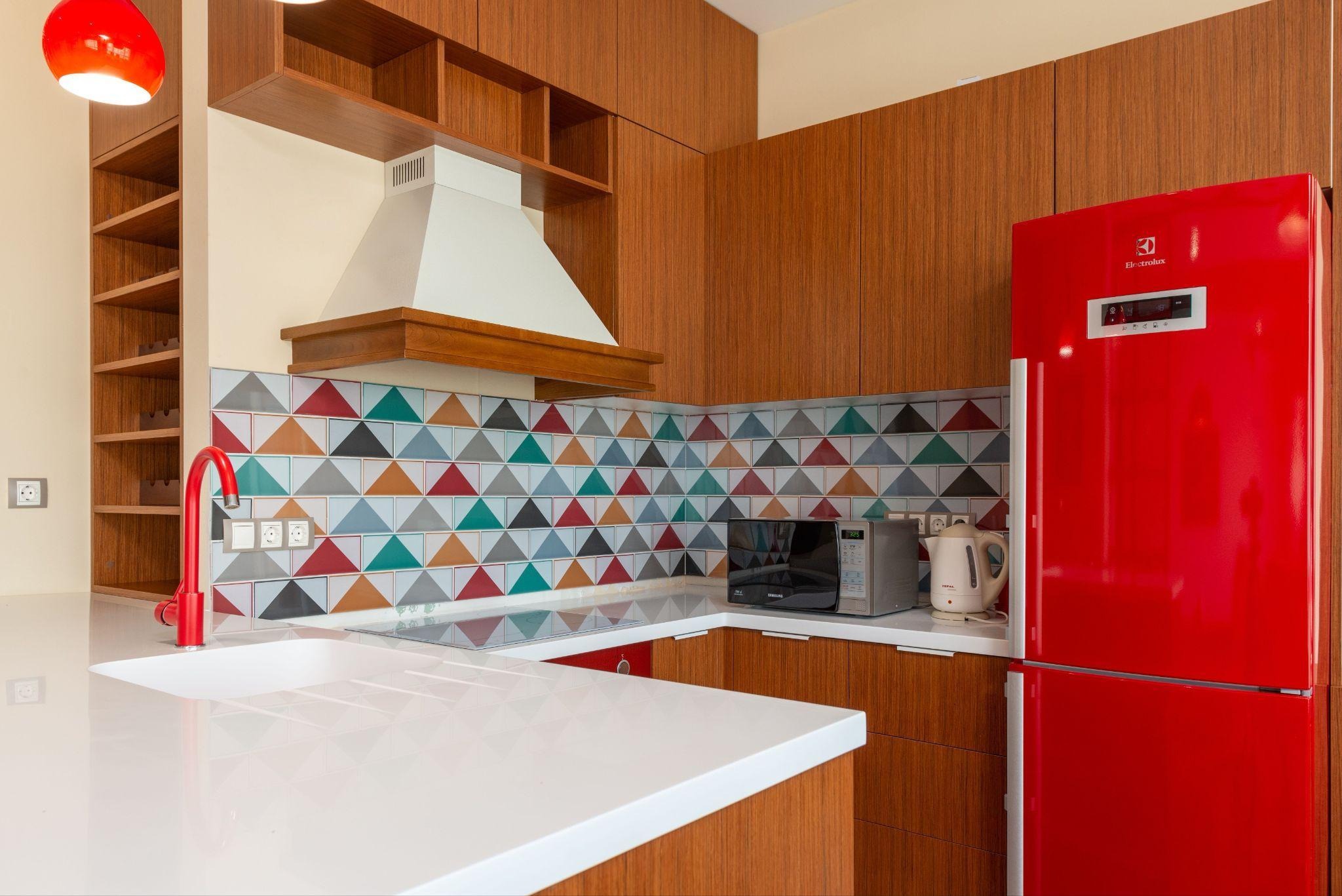 How Often a High-End Refrigerator Really Needs Professional Servicing 